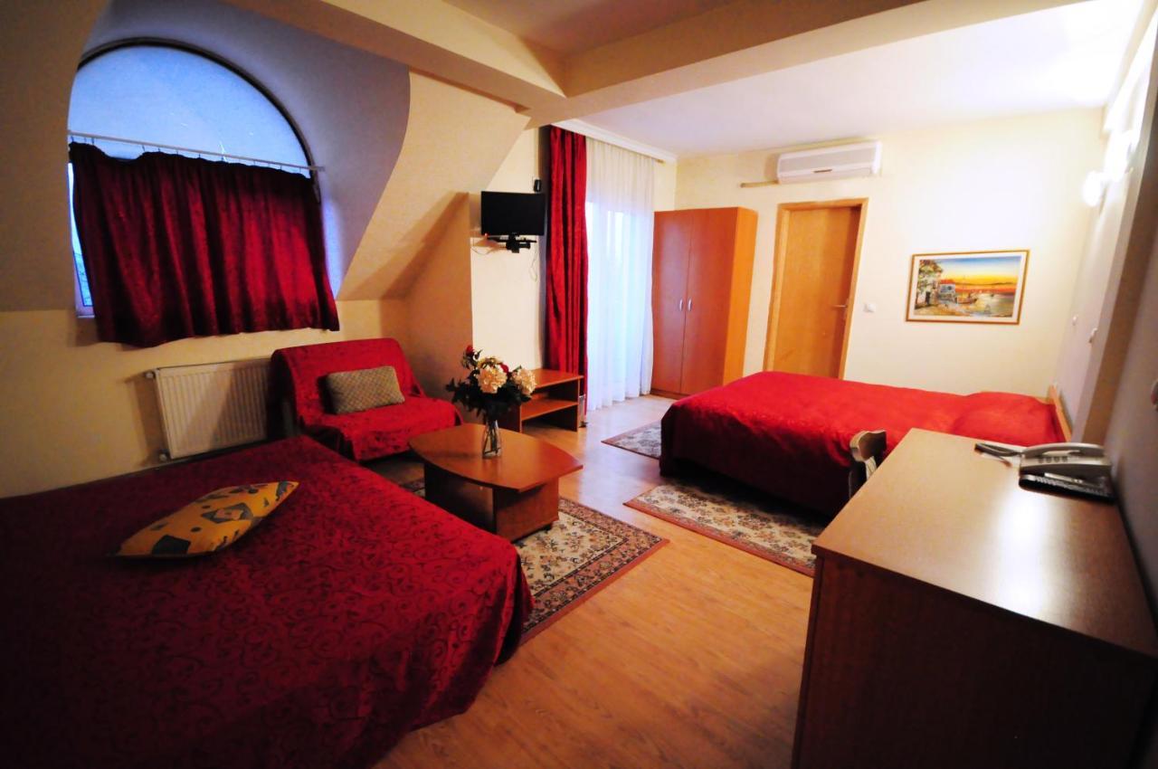 Vip Hotel Skopje - New Management Exteriér fotografie